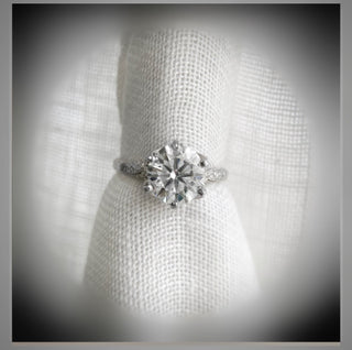 2.03 Carat Edwardian Antique Style Platinum Diamond BLOOMINGTON STYLE, CIRCA 1900 Engagement Ring VS1